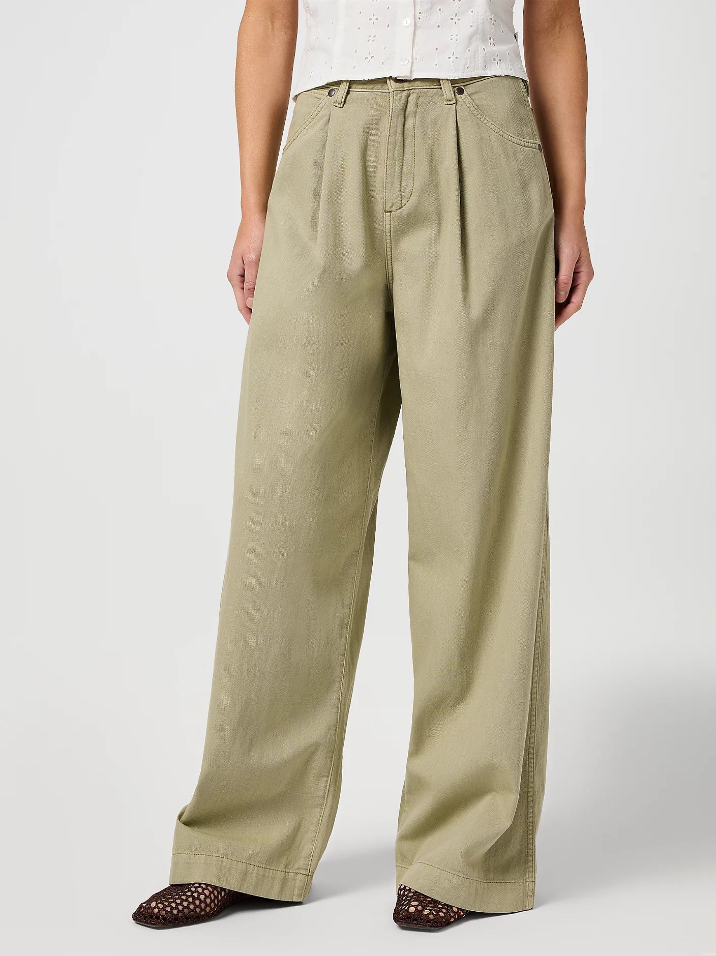 WRANGLER - pleated trouser - DARK TEA