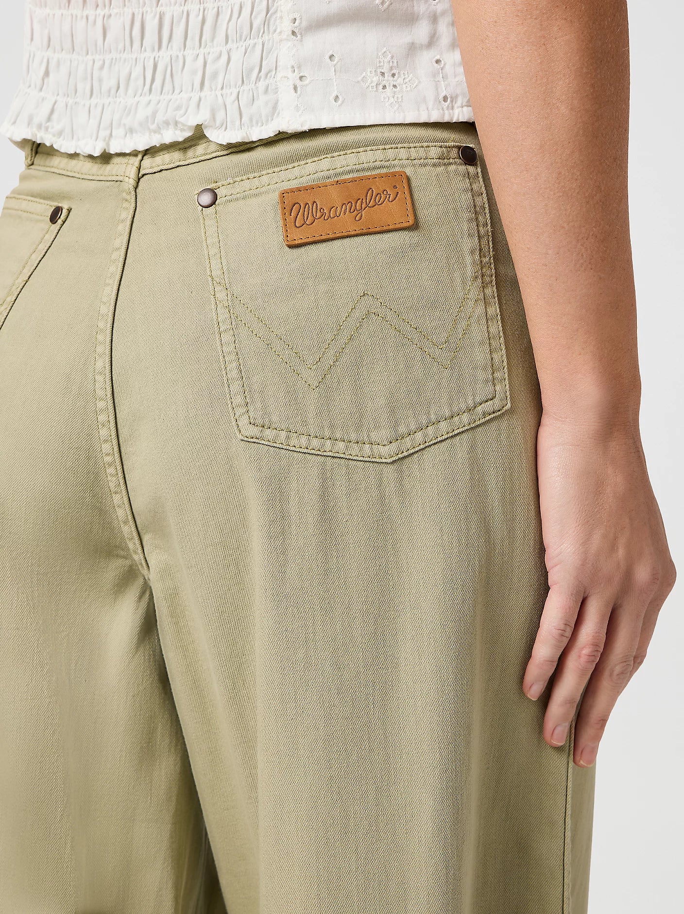 WRANGLER - pleated trouser - DARK TEA