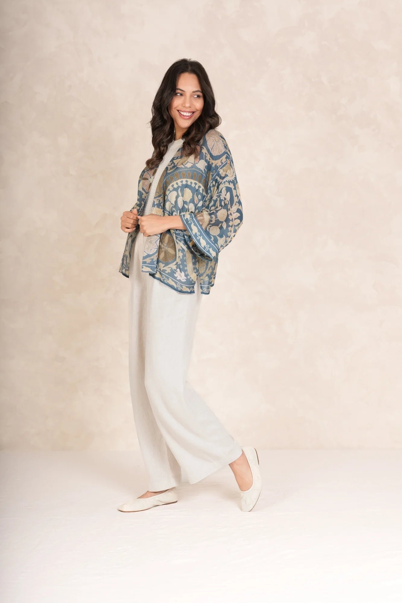 Susani-Blue-Short-Kimono_3.webp