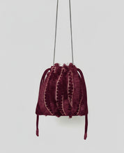 Surkana borsa sacca in velluto ricamata bordeaux