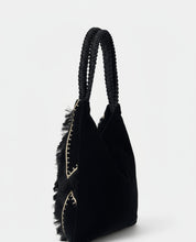 Surkana borsa trapezio in velluto ricamata nero