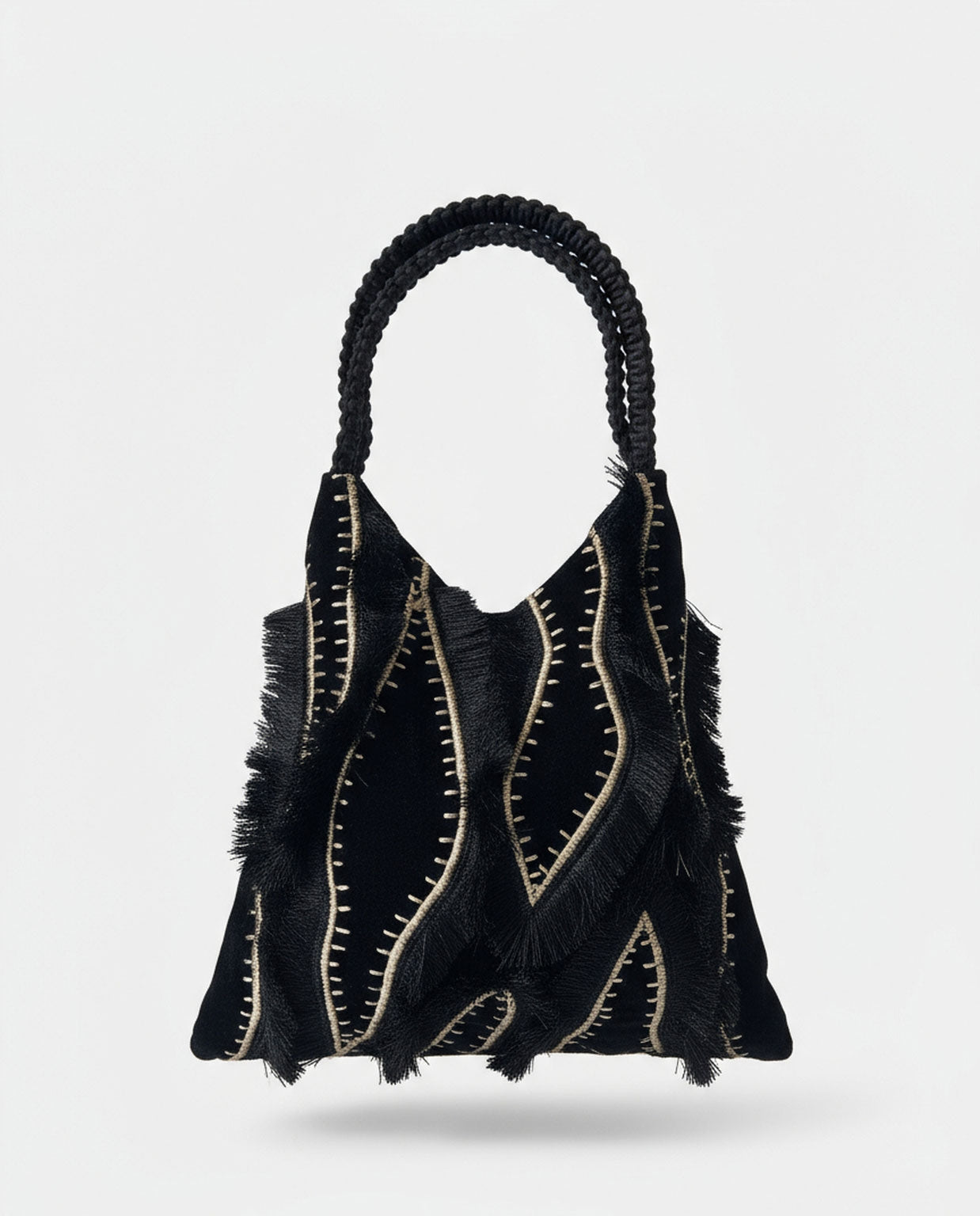 Surkana borsa trapezio in velluto ricamata nero