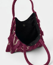 Surkana borsa trapezio in velluto ricamata bordeaux