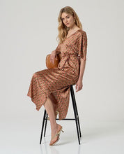 SURKANA - abito hisa - COLORS