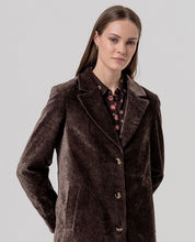 Surkana cappotto lungo in velluto con revers cioccolato