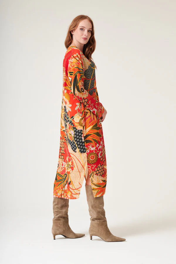Fans-Scarlet-Midi-Dress7.webp