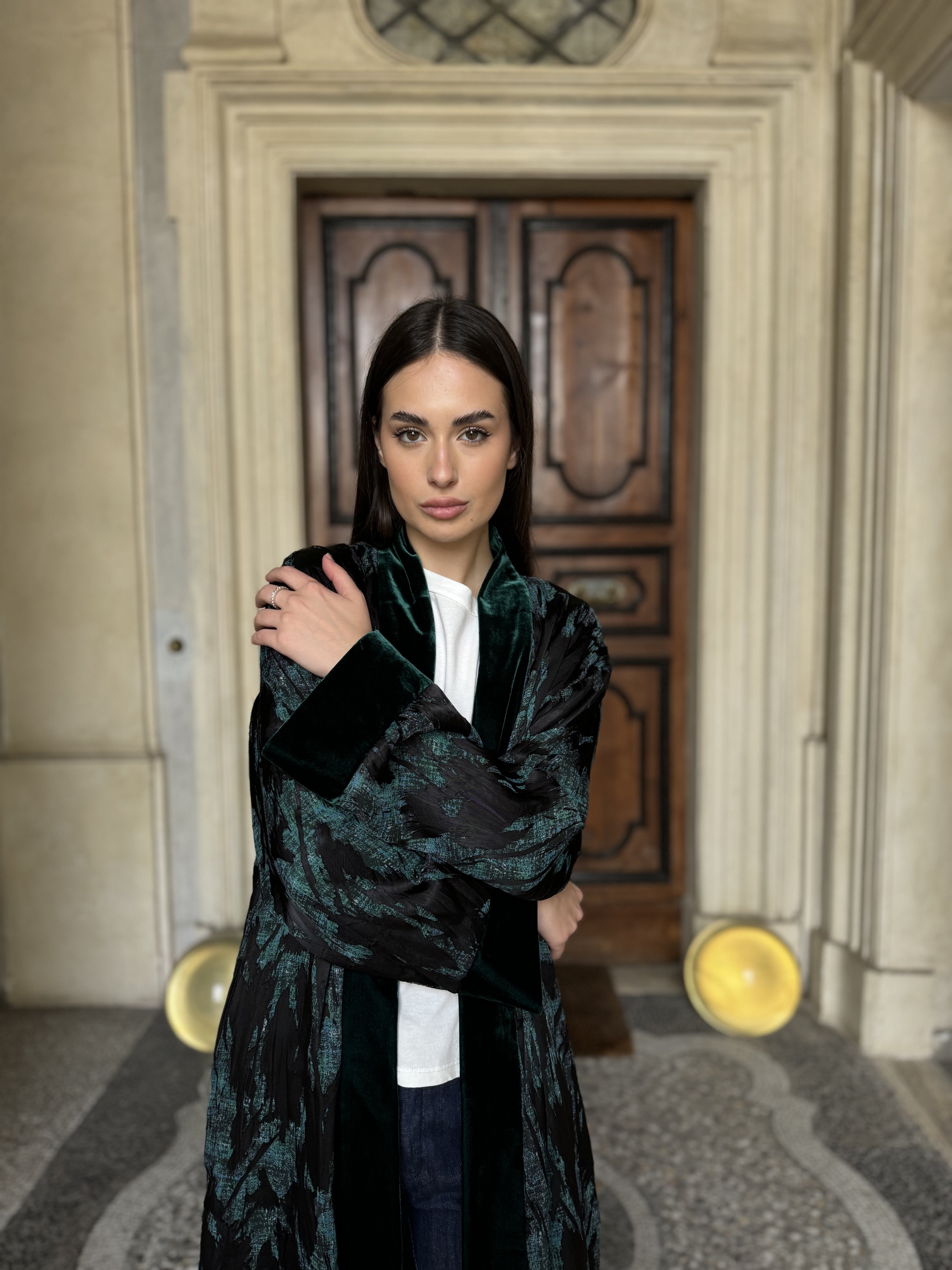 WU-SIDE - kimono jacquard bordi velluto - NERO