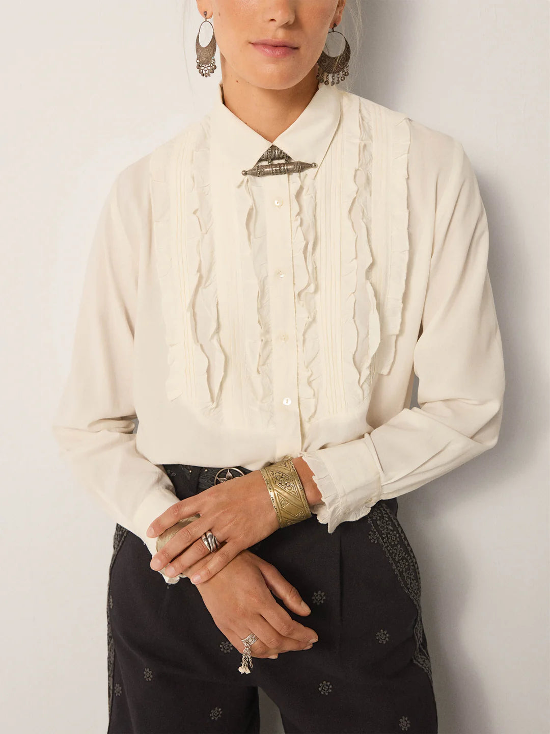 MAISONHOTEL-ECOM_FW25_DIA3_011CLARAPEARL_TEQUILADIEGO_PEYOTERODOLFO_BOBBYONIX_0491_1080x_jpg.webp