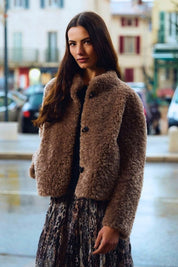 MOLLY BRACKEN - short imitation sheepskin jacket - BROWN