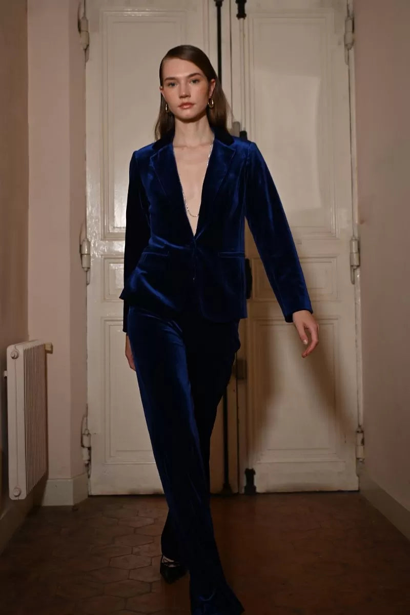 flared-velvet-trousers_jpg.webp