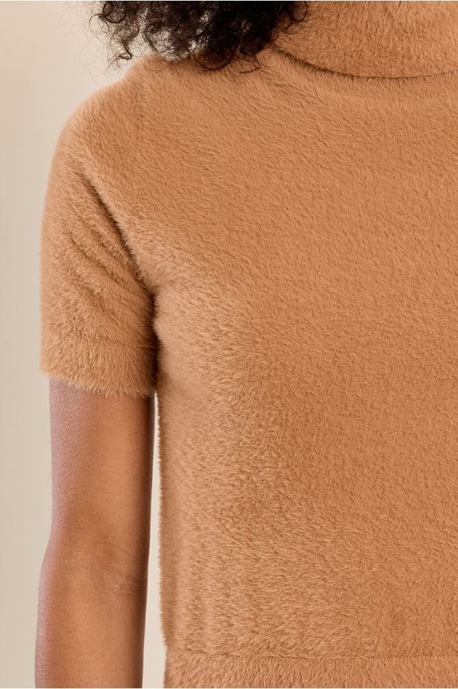 MOLLY BRACKEN - fluffy, short sleeves sweater - CAMEL