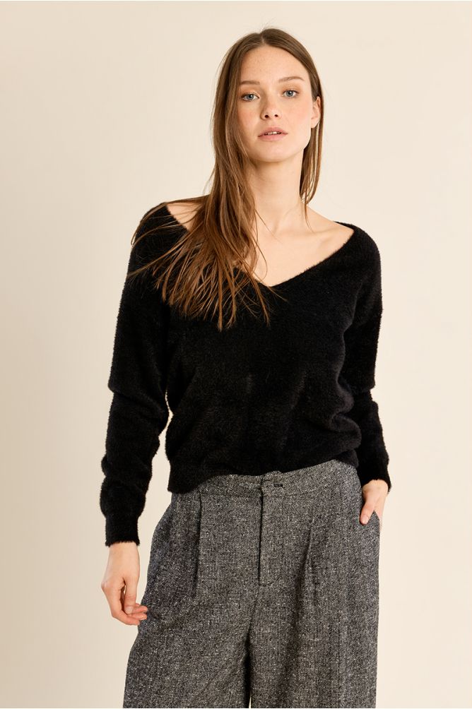 MOLLY BRACKEN - fluffy sweater, V-neck - BLACK