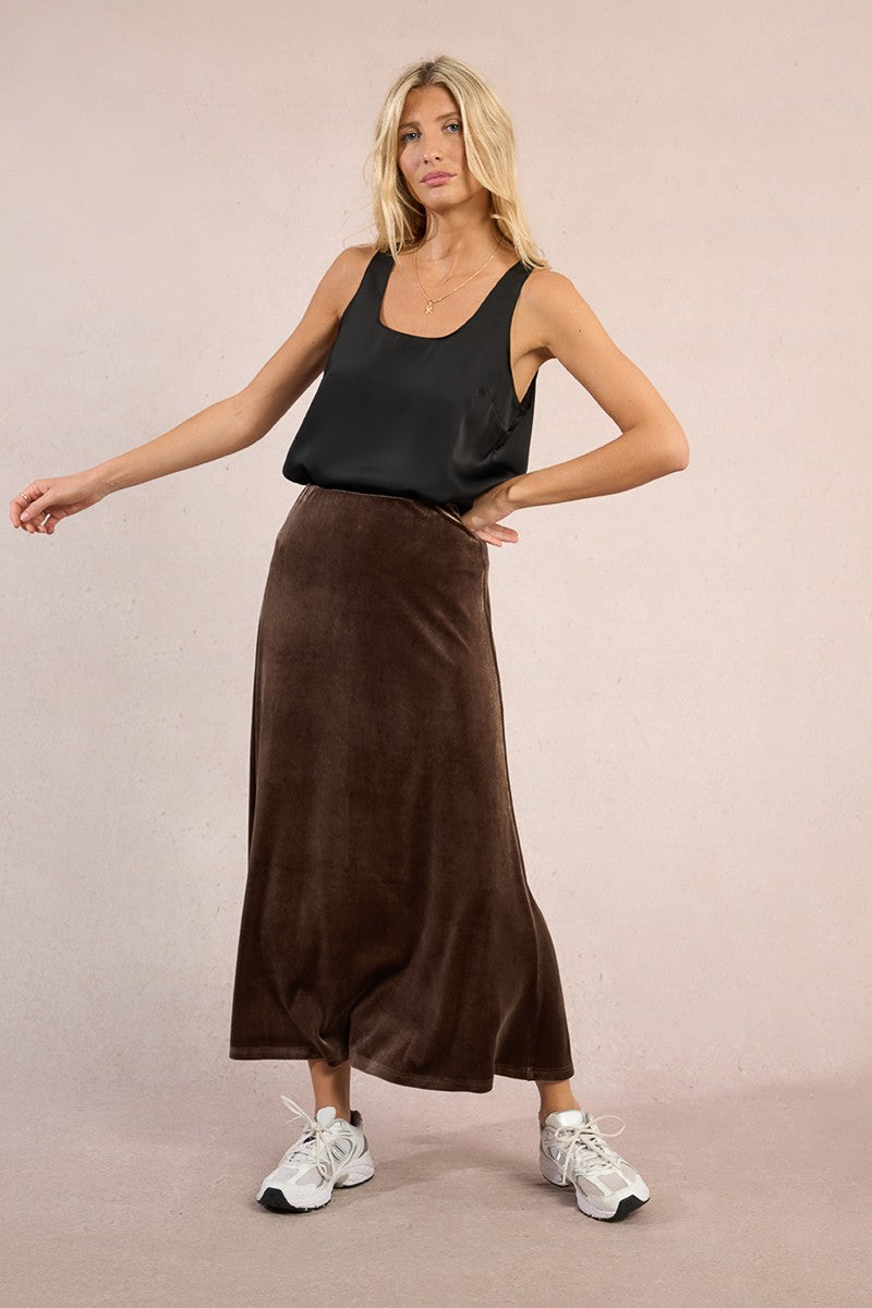 long-velvet-skirt-3.jpg