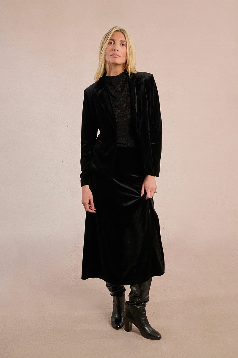long-velvet-skirt-7.jpg