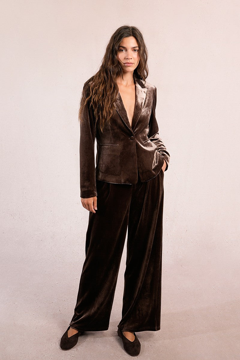 straight-velvet-blazer-5.jpg