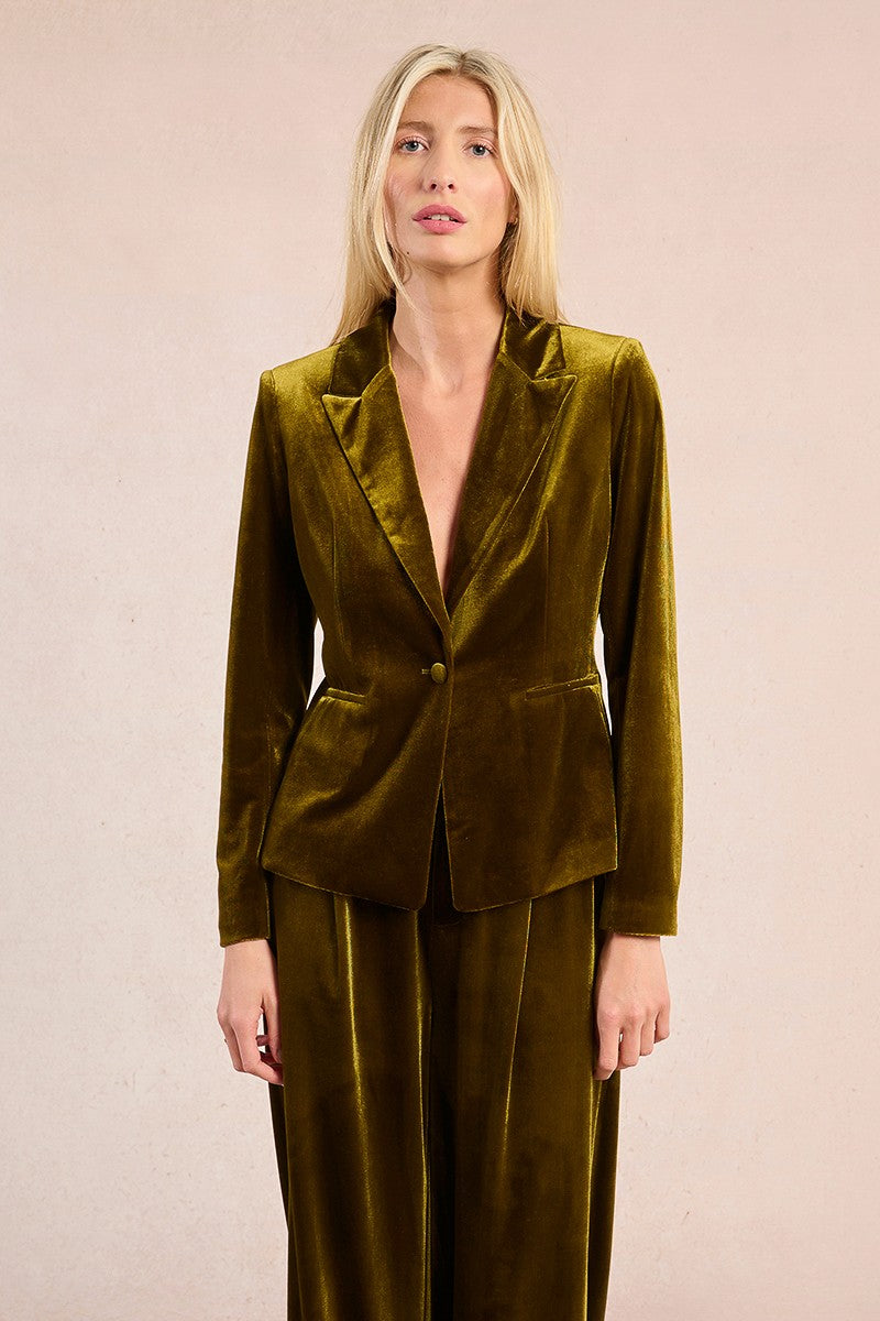 straight-velvet-blazer.jpg