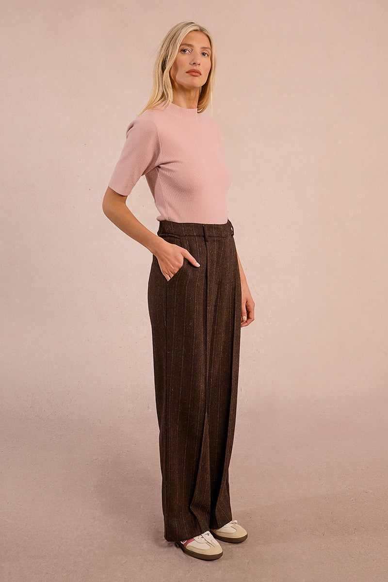 wide-leg-pleated-trousers-2.jpg